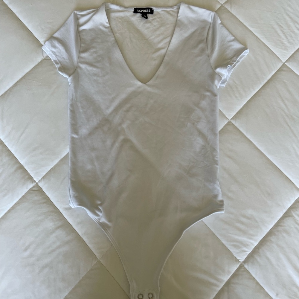 Express White Short Sleeve Bodysuit